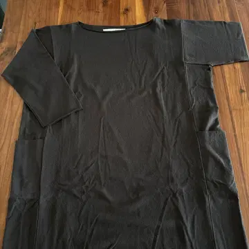 evam eva 차콜 칠부 소매 튜닉 포켓 부착