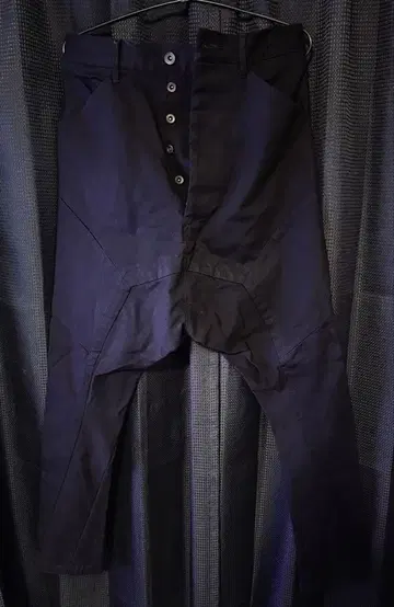 JULIUS 사루엘 팬츠 블랙