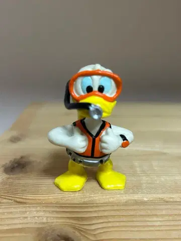 도널드 덕 스쿠버 다이빙 피규어 디즈니랜드 빈티지