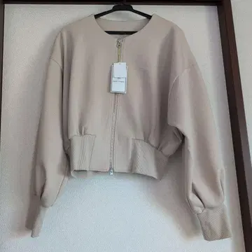 주말 가격 인하! 로페피크닉 노카라 자켓 베이지 M