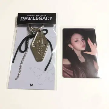 VIVIZ 엄지 월드 투어 2025 키링 트레이딩 카드