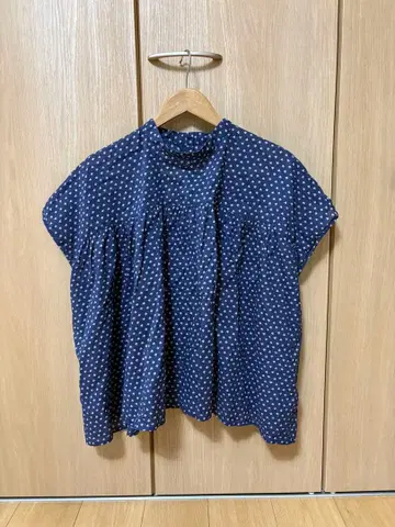 SOIL 코튼 보일 플라워 프린트 스탠드 카라 셔츠 네이비