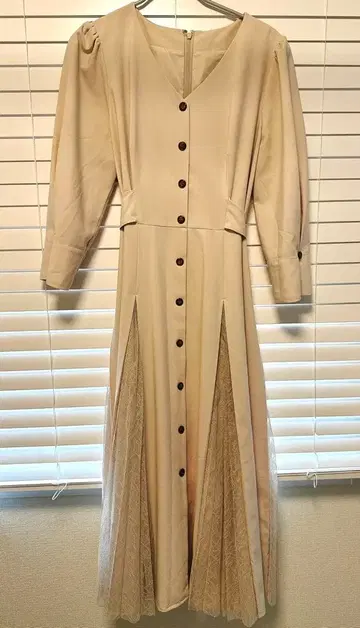 리랜드트루 원피스