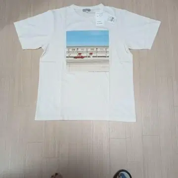 아네스베 아트 프린트 T셔츠 크림색