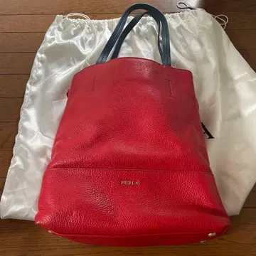 최종 가격 FURLA 빨간색 가죽 토트백 수납 가방 포함