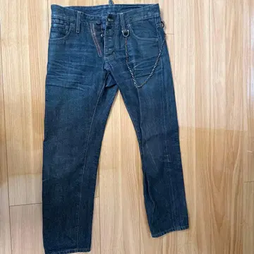 DSQUARED2 다크 블루 데님 42 사이즈