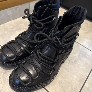 새상품급 DSQUARED2 블랙 하이컷 부츠 가죽 나일론