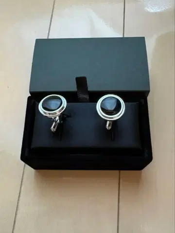 MIRRORMIRROR 남성용 커프스 블랙 오닉스