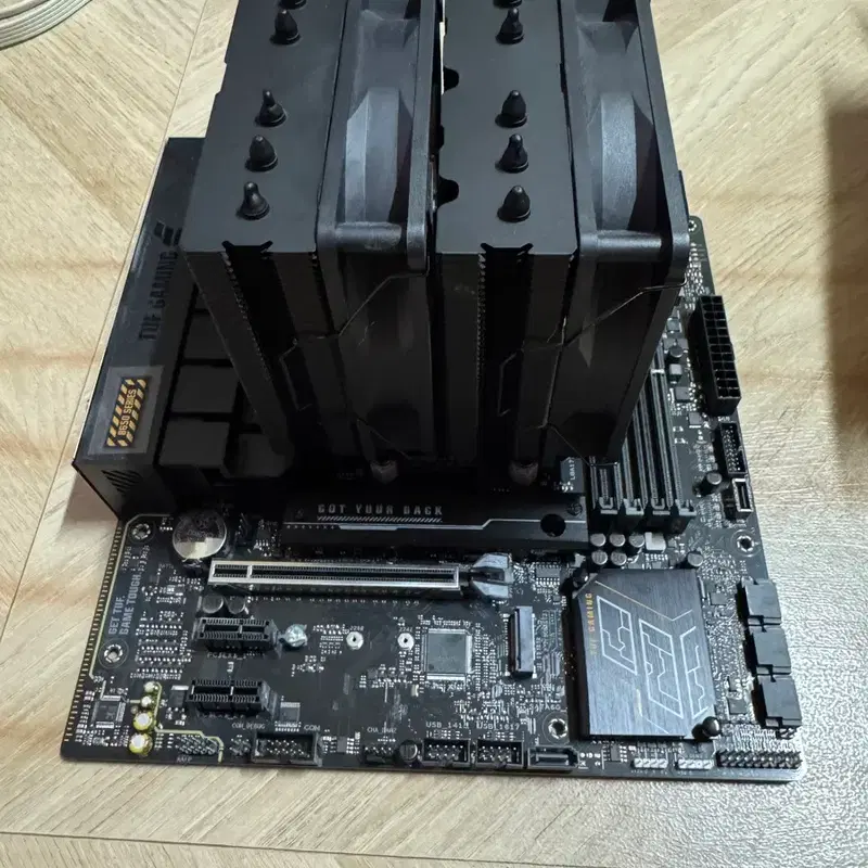 Tuf b650m-e wifi + R7 7700x + 2열공랭쿨 세트