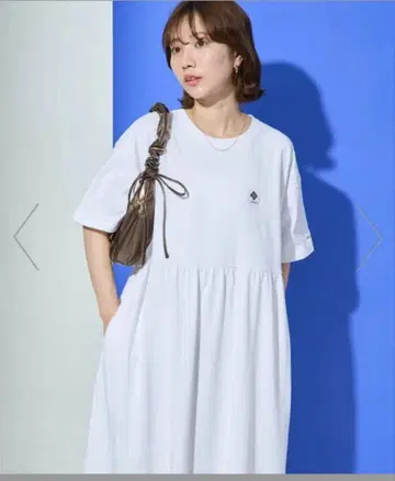 신상 컬럼비아 원피스 반팔 화이트