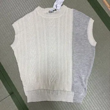 [새상품] 뷔르데사봉 면 100% 니트 베스트 아이보리 그레이