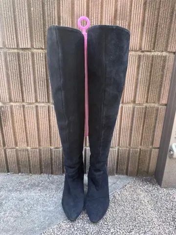 [ 새상품급 ] 다이애나 블랙 스웨이드 니하이 부츠