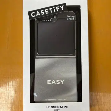 CASETiFY 갤럭시 Z 플립 5 르세라핌