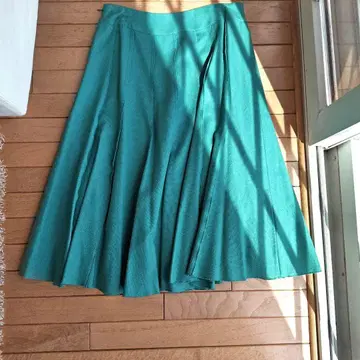 시빌라 에메랄드 그린 플레어 스커트 L (새상품급)