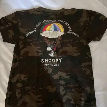 토요 엔터프라이스 스누피 파라슈트 T셔츠 카모플라쥬 새상품급