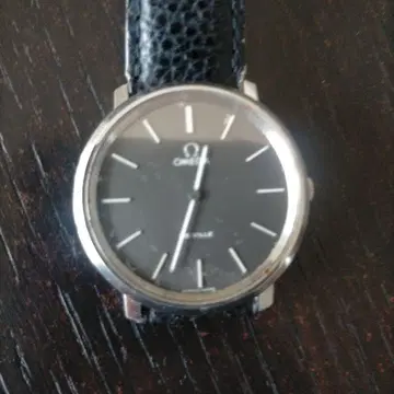 OMEGA 아날로그 수동 와인딩 시계 블랙