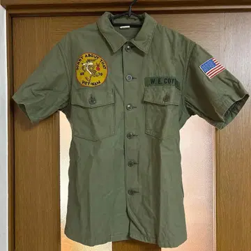 토이즈 맥코이 루니툰 코요테 밀리터리 셔츠