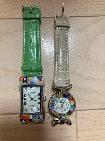 베네치아 시계 2개 [ 작동 미확인 ]