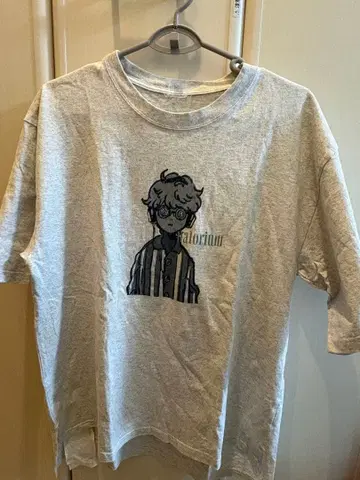 나토리 반팔 티셔츠