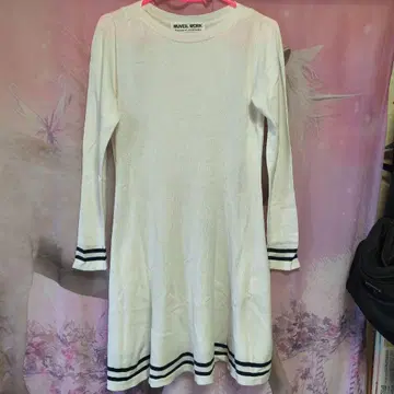 MUVEIL WORK 화이트 긴팔 원피스