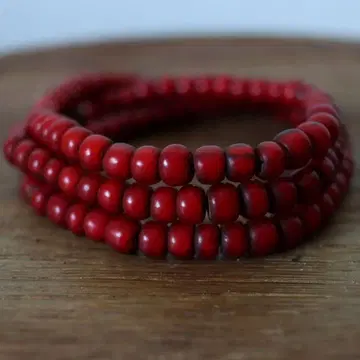 화이트하츠 올드 비즈 앤티크 비즈 7mm 정도 한 줄 짙은 빨간색