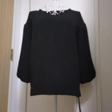 미사용 보관품 BOSCH 블랙 7부 소매 벌룬 슬리브 상의 택 포함