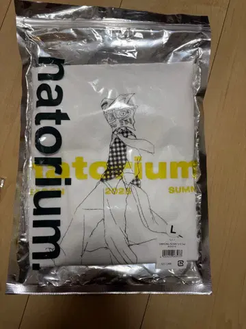 나토리 반팔 티셔츠