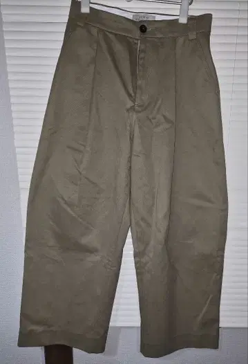 스튜디오니콜슨 Deep Pleat Volume Pant