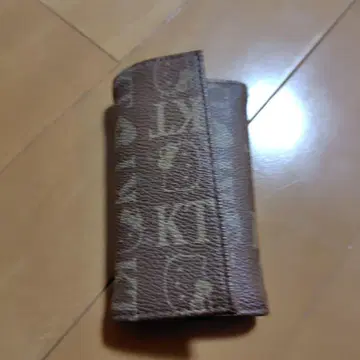 가격 인하! 키티 브라운 가죽 키케이스