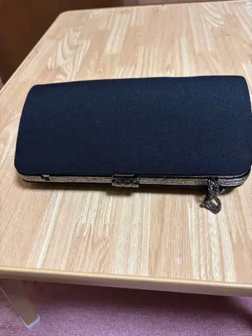 [ 새상품급 ] 가마구치 파티백 블랙 체인 포함 포멀 결혼식 클러치백