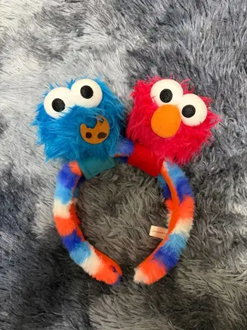 엘모와 쿠키 몬스터 머리띠