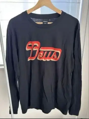 DEUS 긴팔 티셔츠 L 사이즈 블랙