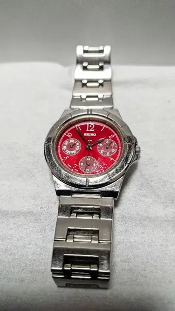 SEIKO 빨간색 다이얼 5Y89-0B30 손목시계 레드 다이얼 루키아