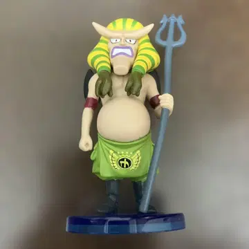 원피스 월드 컬렉션 한냐발 임펠 다운