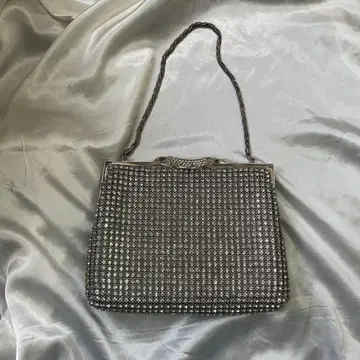 파티백 결혼식 큐빅 가마구치 실버 2차 모임 빈티지