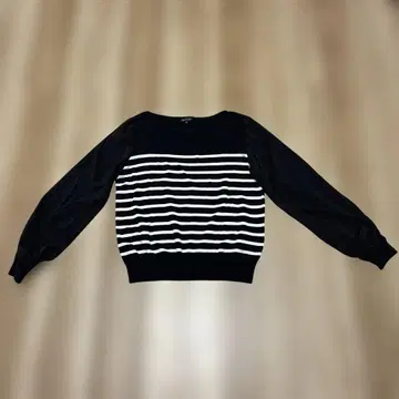 INDIVI 보더 니트 얇은 소재 봄옷 사이즈 38