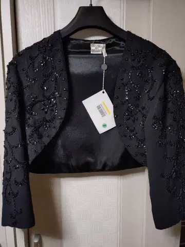 비즈 자수 블랙 볼레로