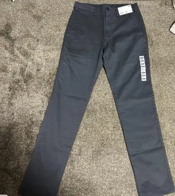 유니클로 UNIQLO 슬림핏 치노 팬츠 그레이