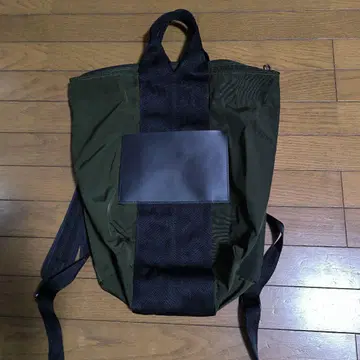 L.E.D BITES 올리브 그린 가죽 나일론 백팩