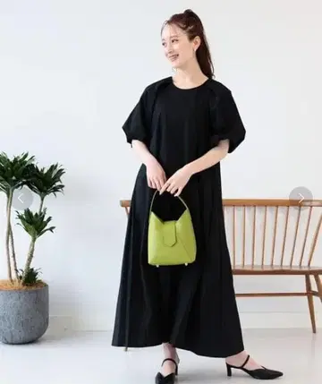 Ray BEAMS / BOX 턱 볼륨 슬리브 원피스