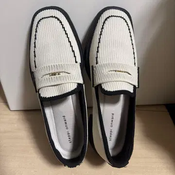 steppi onward 스트라이프 로퍼