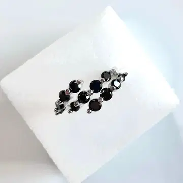 SWAROVSKI 스와로브스키 블랙 스톤 반지