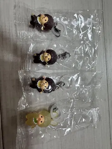 몬치치 가챠가챠 메지루시 액세서리 4개