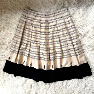 M'S GRACY 엠즈 그레이시 음표 패턴 스커트 40
