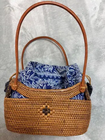 발리 아타 바스켓백