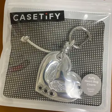 CASETiFY x G-DRAGON 복슬복슬 백참