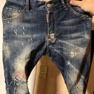 DSQUARED2 데미지 데님 팬츠