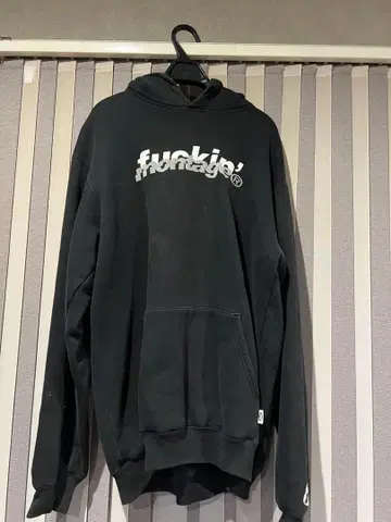 몽타주 블랙 후드 부착 후드티 M