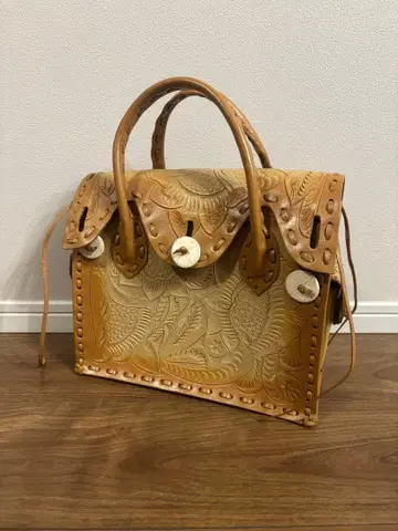 GRACE CONTINENTAL Carving Tribes