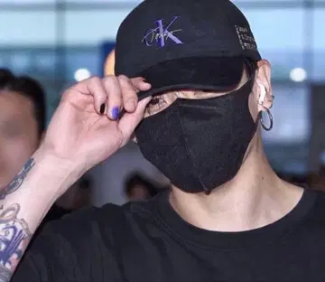 [미사용 새상품] BTS 정국 착용 캘빈클라인 캡 하라주쿠 한정품